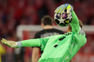 Manuel Neuer avec le Bayern Munich lors de la réception du FC Cologne, le 16 mai 2026 © Alexandra BEIER / AFP/Archives